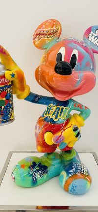 Mickey Street Art face