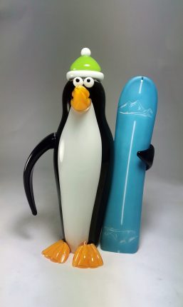 Pingouin_snowboarder_bleu